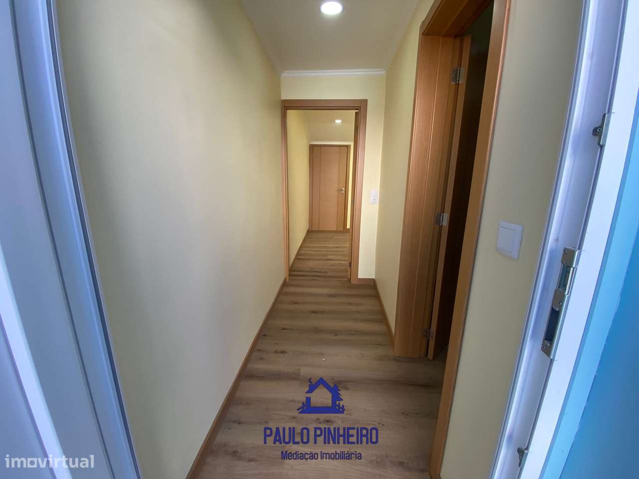 Moradia T4+1 Totalmente Renovada – Campanhã-24