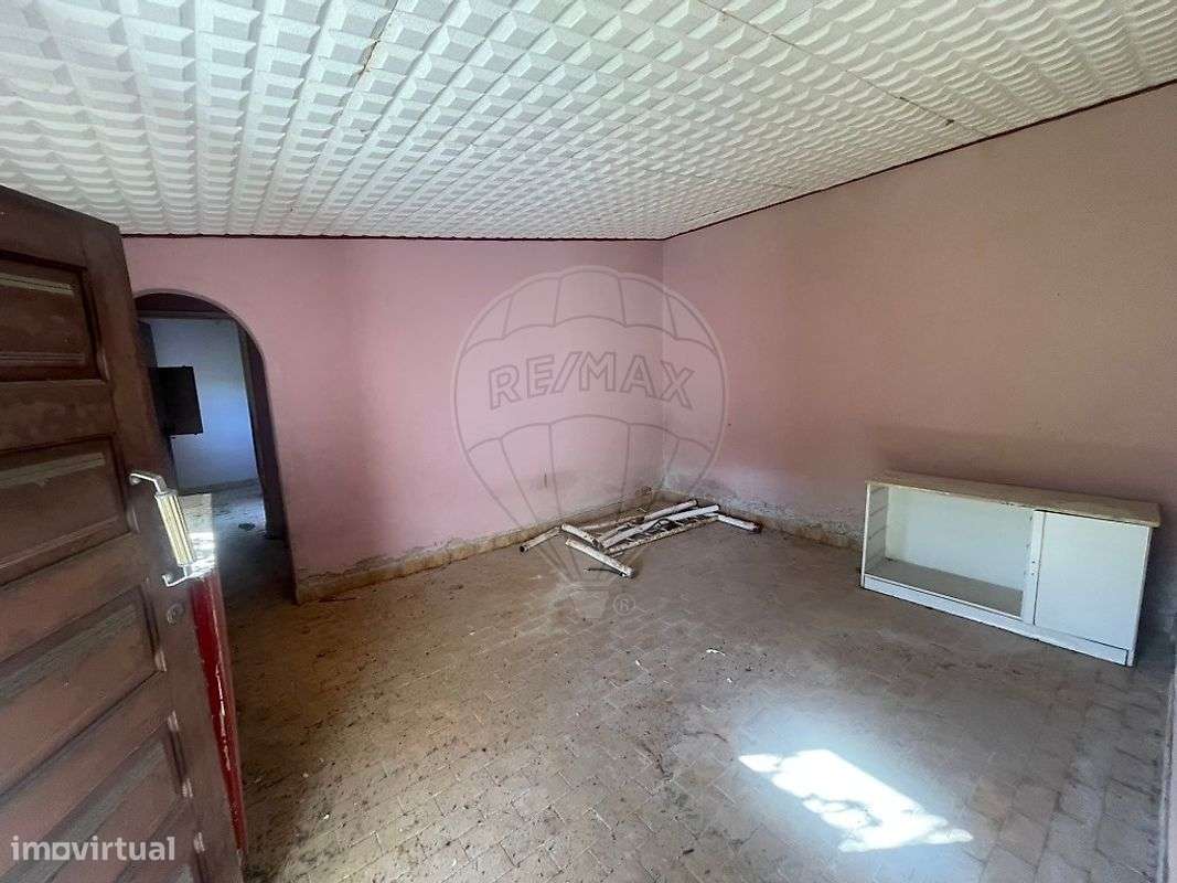 Moradia T1 para venda-5