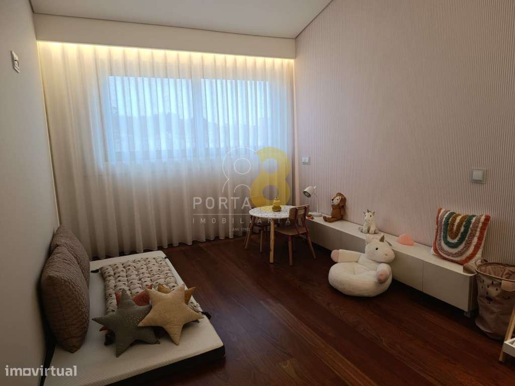 Luxuoso Apartamento T3 na Boavista frente ao Rosario-29