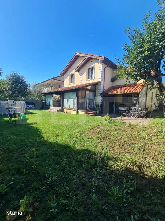 Casa individuala, 4 camere, 219 mp, 520 mp de teren, zona cu acces res - Imagine principală: 2/18