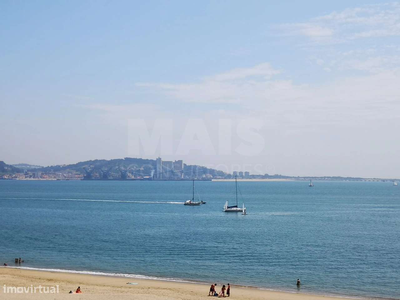 T3 Dafundo com Vista Frontal Rio Tejo Elevador e Garagem-27