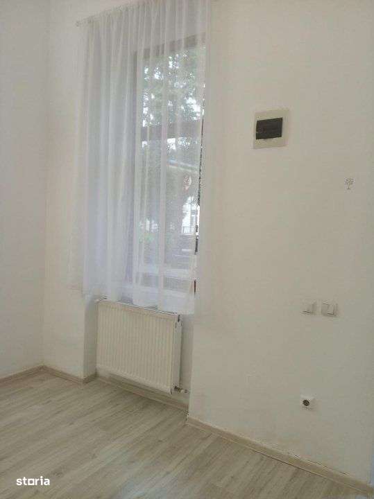 Spatiu pretabil birou Centru - Imagine principală: 1/5