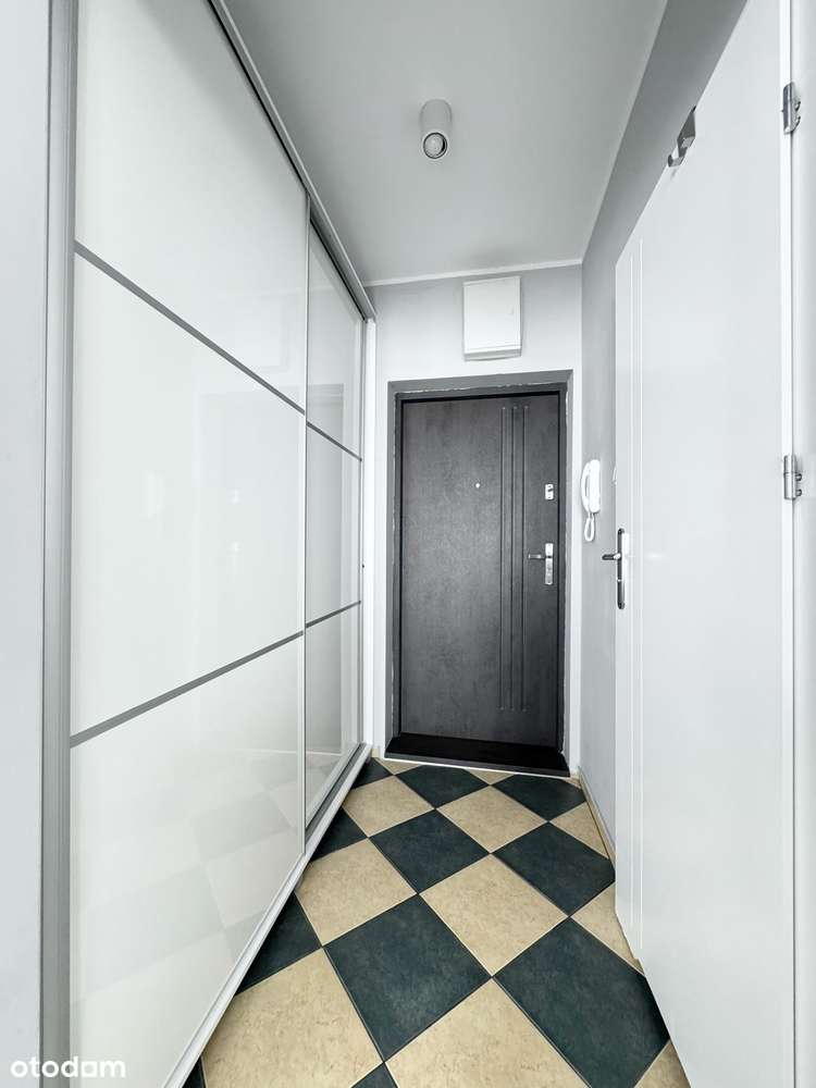 PRZYTULNA KAWALERKA NA OSIEDLU GÓRCZYN Z ODDZIELONĄ STREFĄ POKOJOWĄ-3