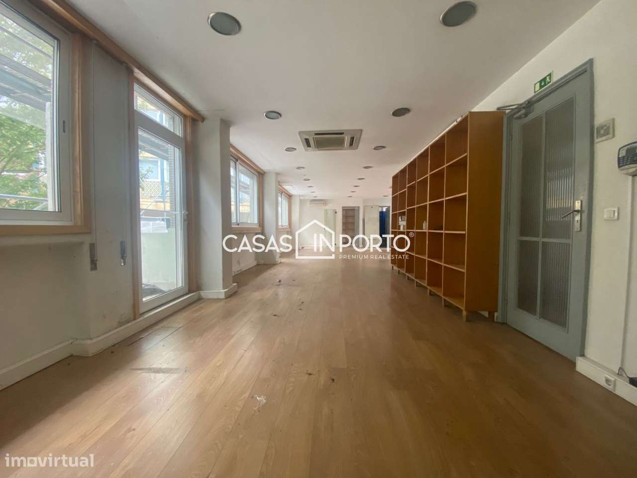 Escritório para arrendamento na Rua Sá da Bandeira - Grande imagem: 3/28