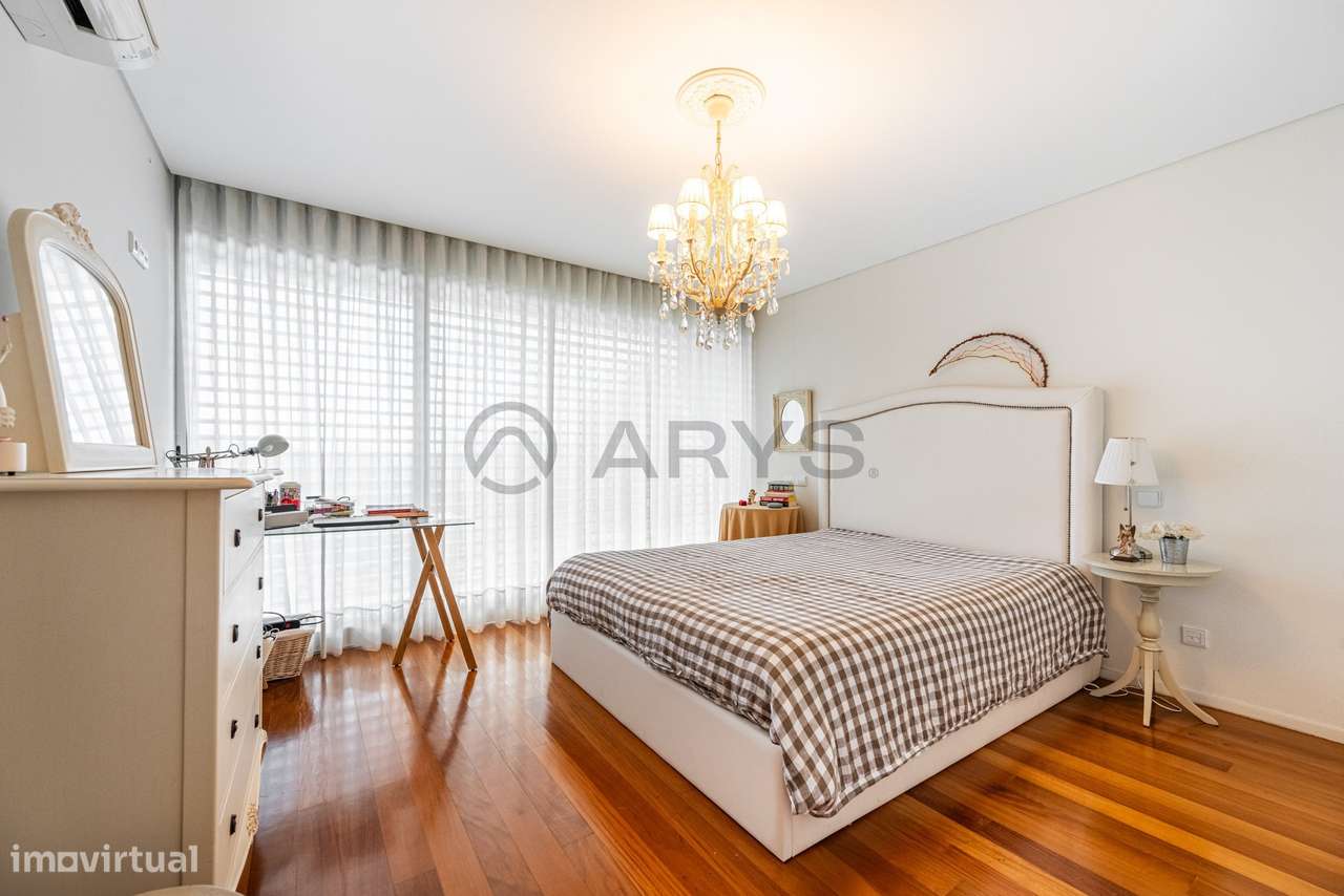 Moradia em Trandeiras, Braga-13