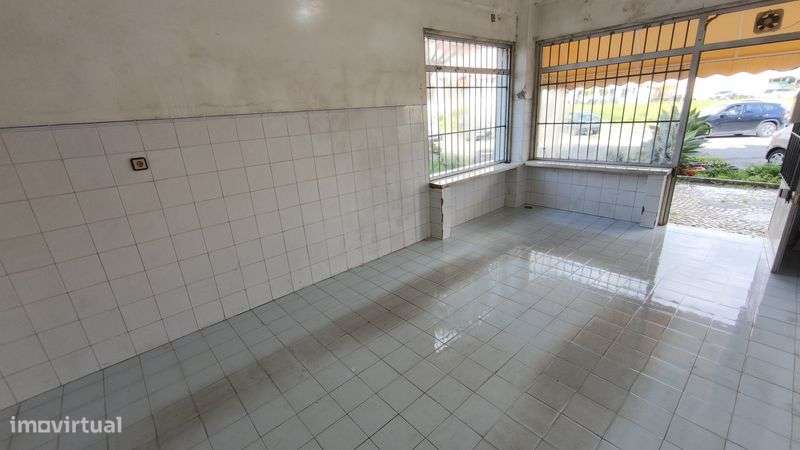 Loja em Algueirão - em fase de remodelação - Grande imagem: 4/4