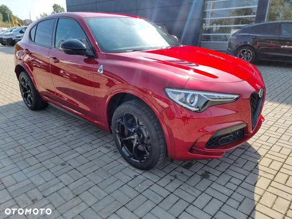 Alfa Romeo Stelvio - 3