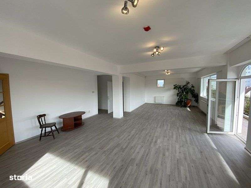 Casa P+2+M de inchiriat in zona Blumana - Brasov - Imagine principală: 5/20