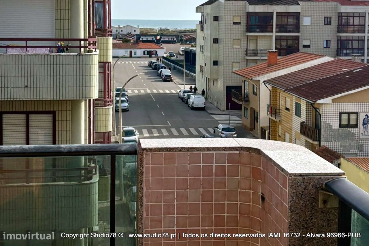 T3 mobilado com três varandas, suíte e estacionamento no Furadouro-10