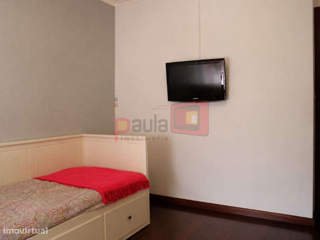 APARTAMENTO T3 COM PARQUEAMENTO-11