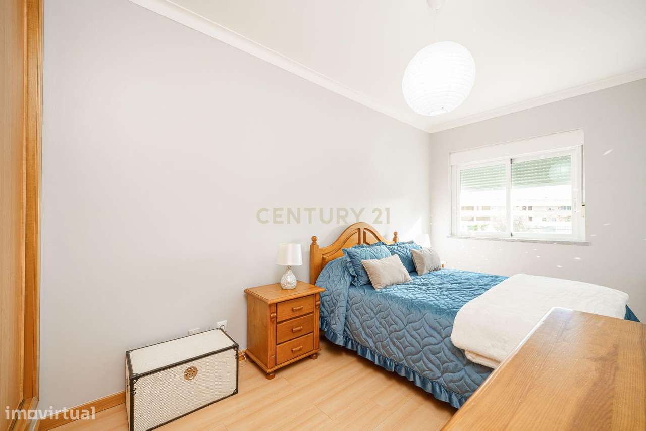 APARTAMENTO T3 COM ARRECADAÇÃO PARA VENDA EM S.SEBASTIÃO, SETÚBAL-13