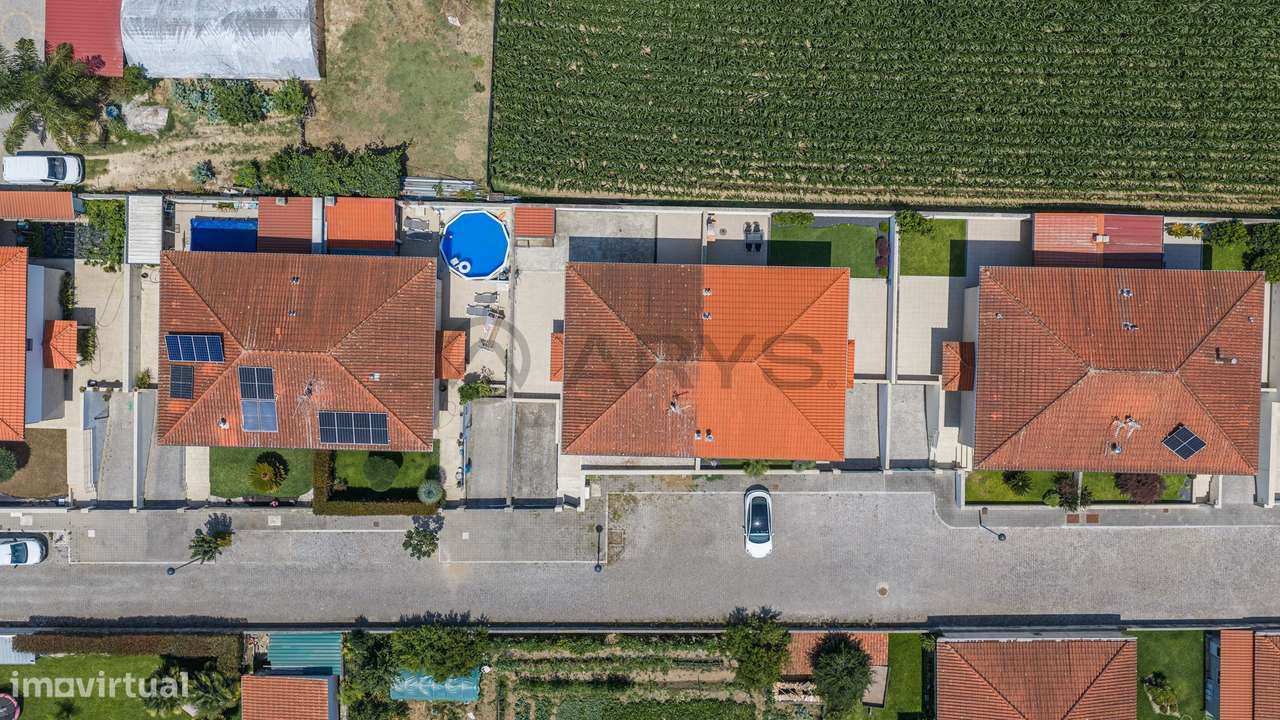 Moradia Geminada T3 em Alvito (S. Martinho), Barcelos-29