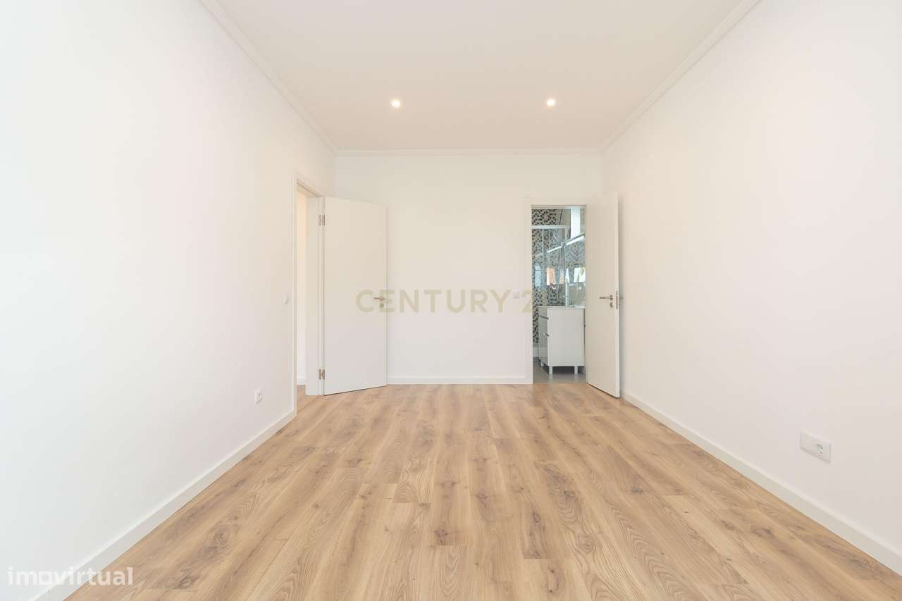 APartamento - T5  A ESTREAR-  com Espaço Exterior-  Palmela-13