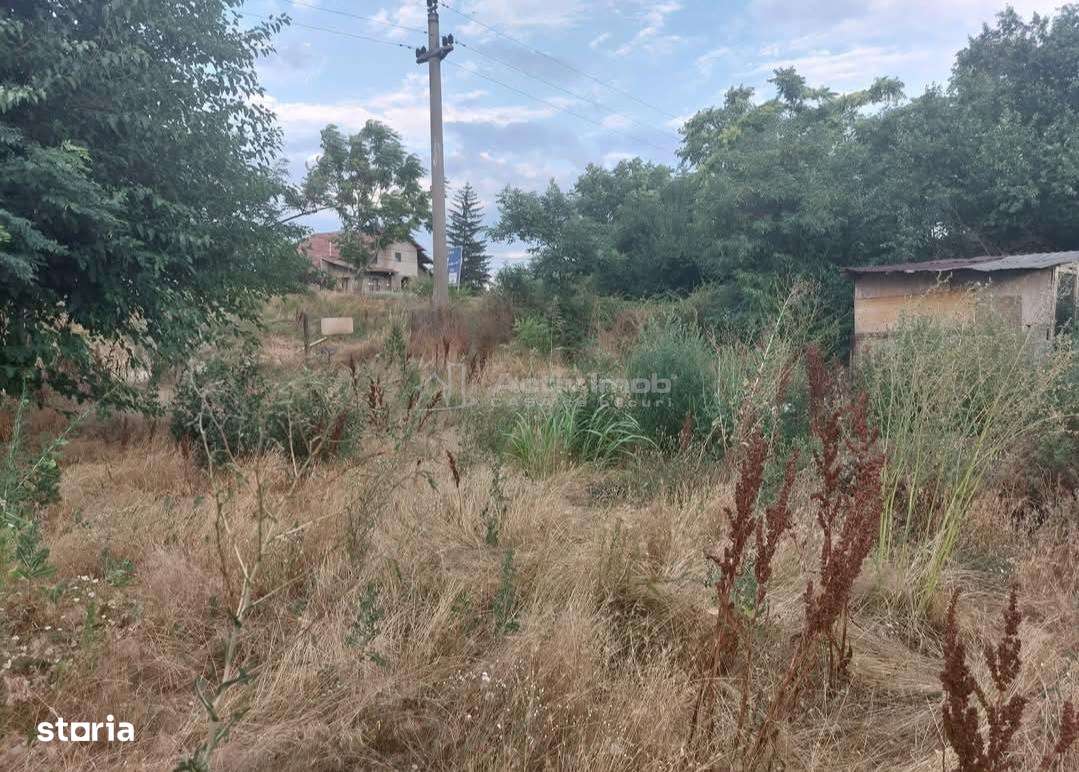 Teren INTRAVILAN, 1060 mp, zona barierei - sat Vernesti - Imagine principală: 2/2