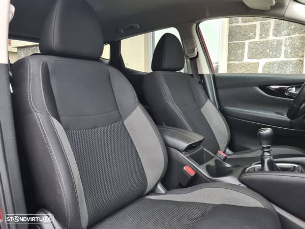 Nissan Qashqai 1.5 dCi N-Connecta - 10