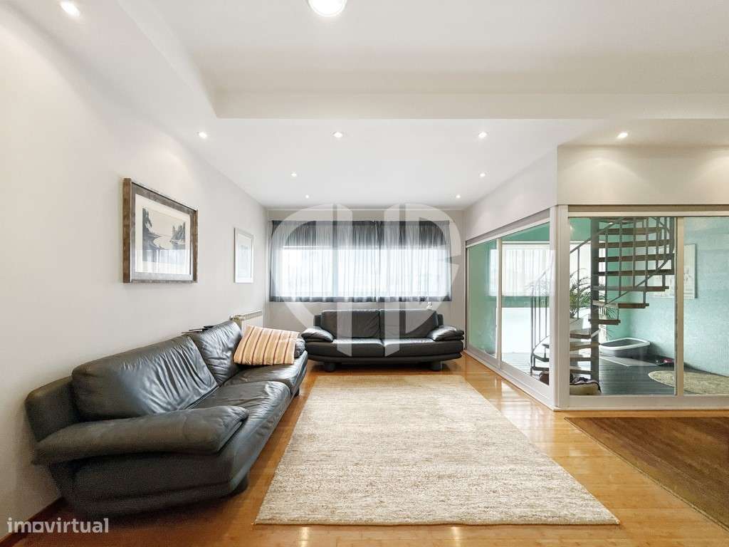 Apartamento T3+1 Duplex C/Terraço 250m2 // Condominio-9