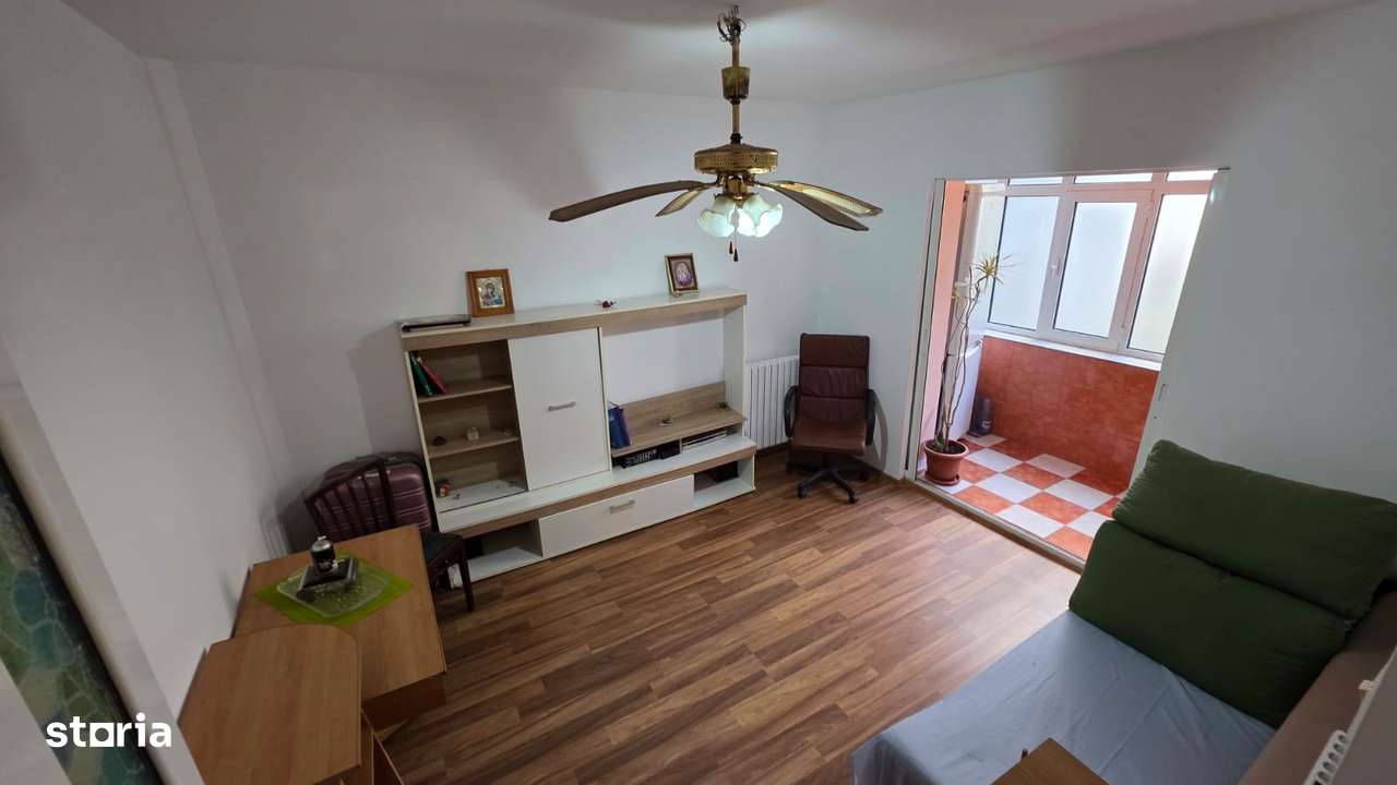 Apartament 2 Camere Parter Sud Echitatii M-uri-4