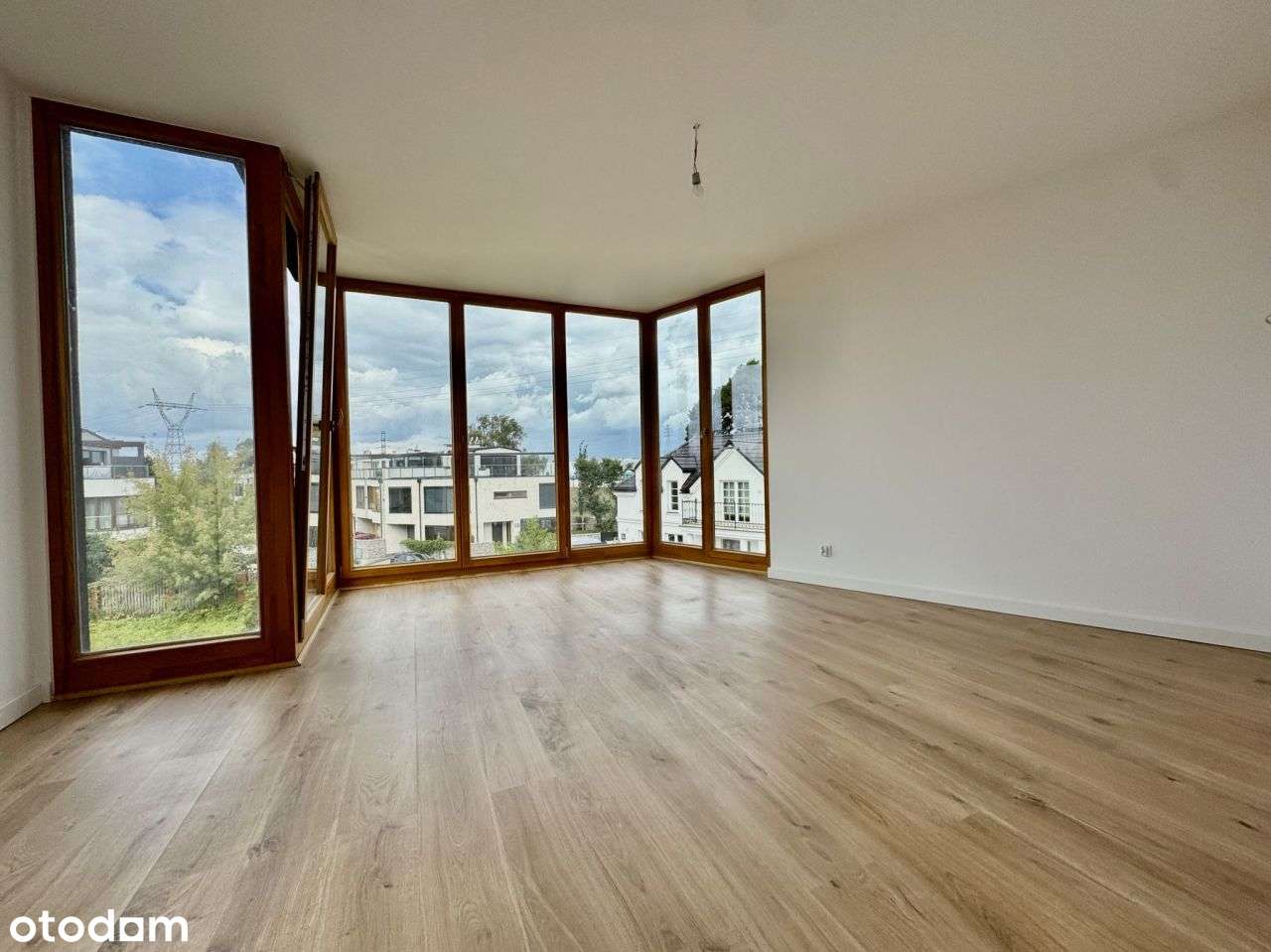 Nowoczesny dom, który zachwyca światłem | 240 m² |-13