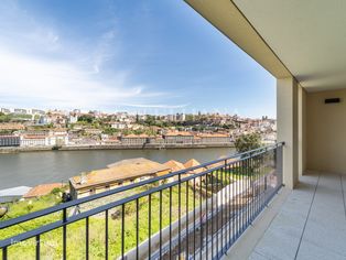 Apartamento T1 com vista frontal de rio em Vila Nova de Gaia