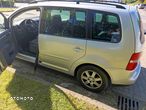 Volkswagen Touran 1.6 FSI Basis - 6