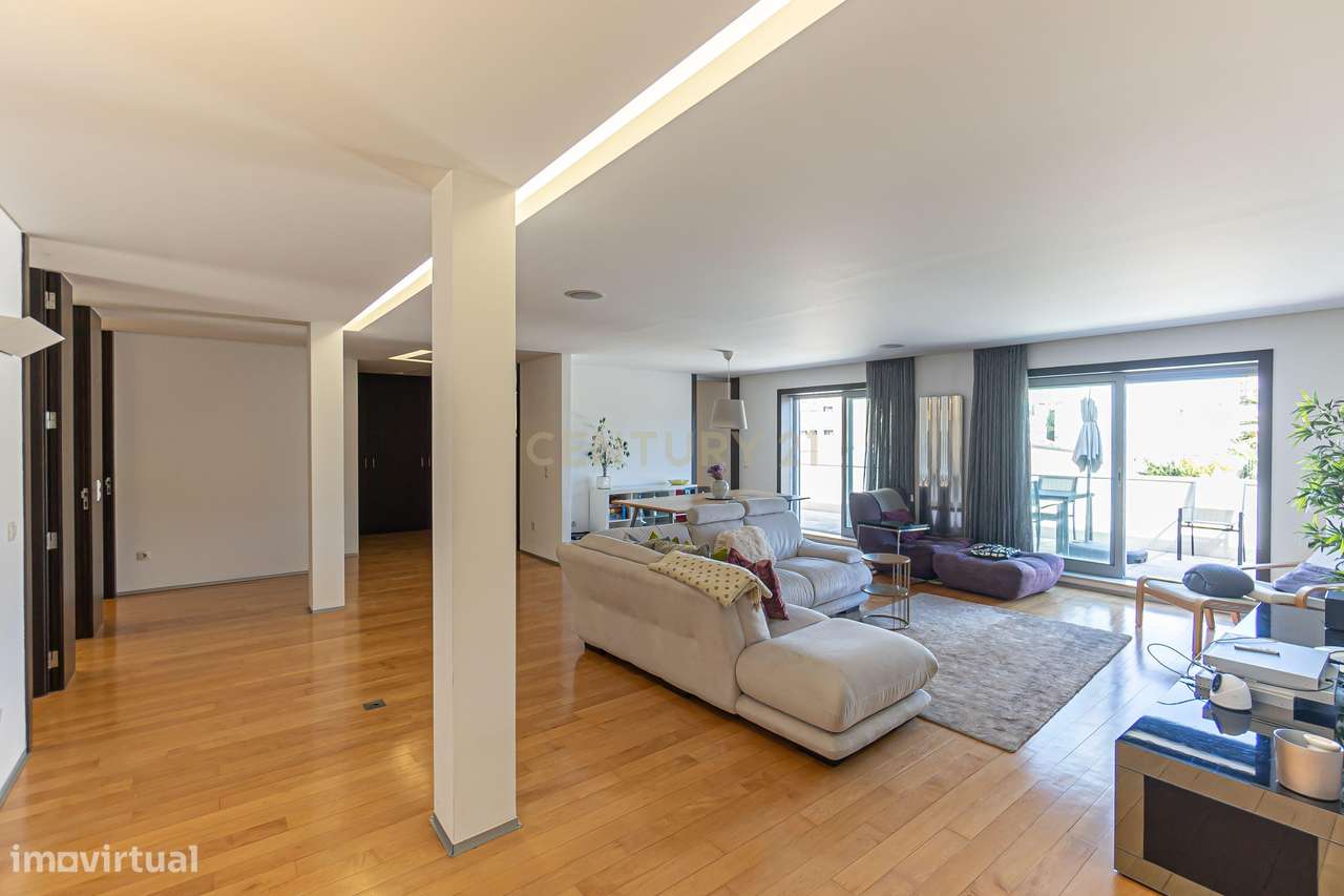 T3 com terraços e lugares de garagem na Senhora da Hora - Grande imagem: 5/39