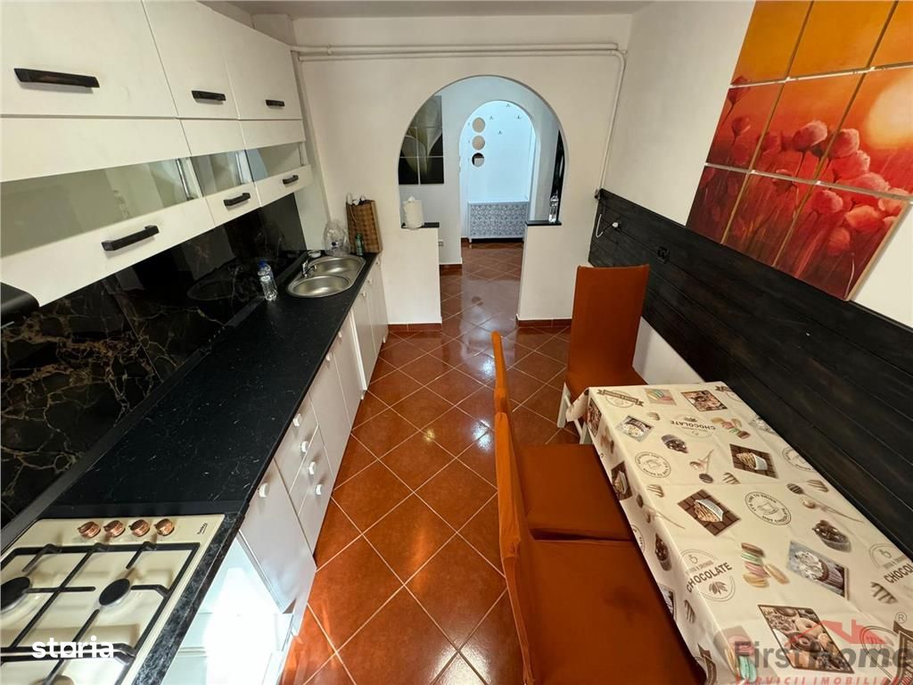 Apartament 3 camere, etaj 1, 70mp, zona Primariei