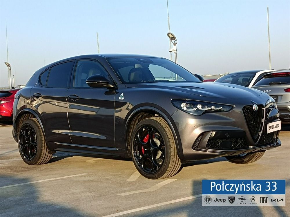 Alfa Romeo Stelvio 2025