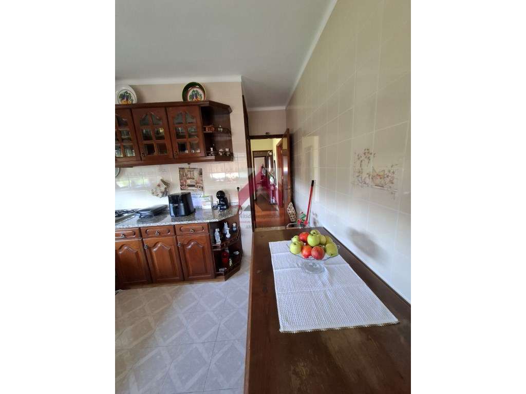 Moradia T3 Isolada na Costa do Valado-18