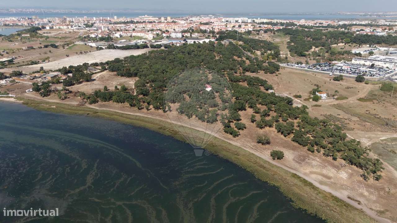 Terreno  para venda - Grande imagem: 2/6