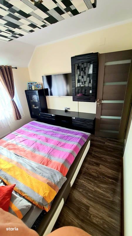 Apartament cu 3 camere incartierul Bradet