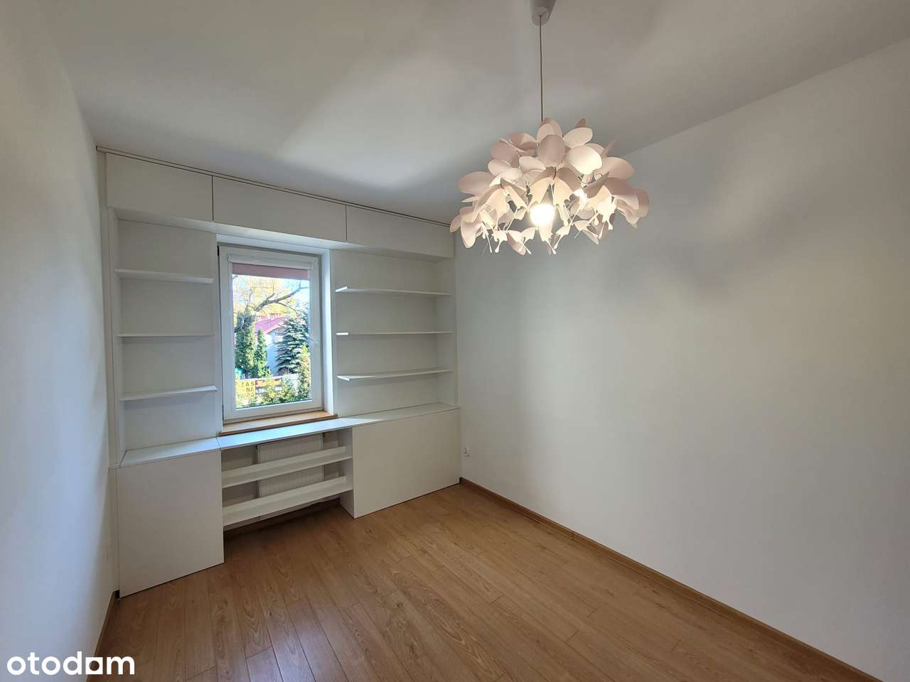 Mieszkanie IDEALNE 73m2 3 pokoje 1 piętro Garaż Winda Duży BALKON-8