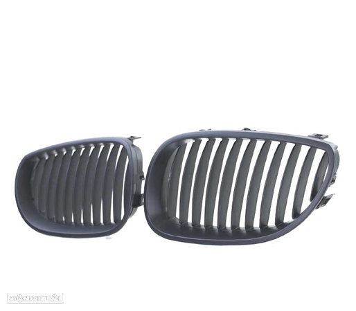 GRELHAS FRONTAIS TIPO M5 PARA BMW E60 E61 03-10 PRETO FOSCO - 3