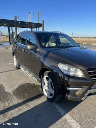 Mercedes-Benz ML 250 BlueTec 4MATIC Aut - 3