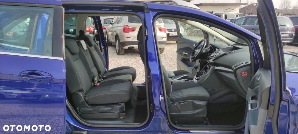 Ford Grand C-MAX - 26