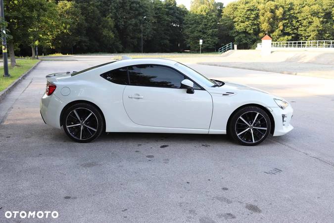 Toyota GT86 Pure - 5