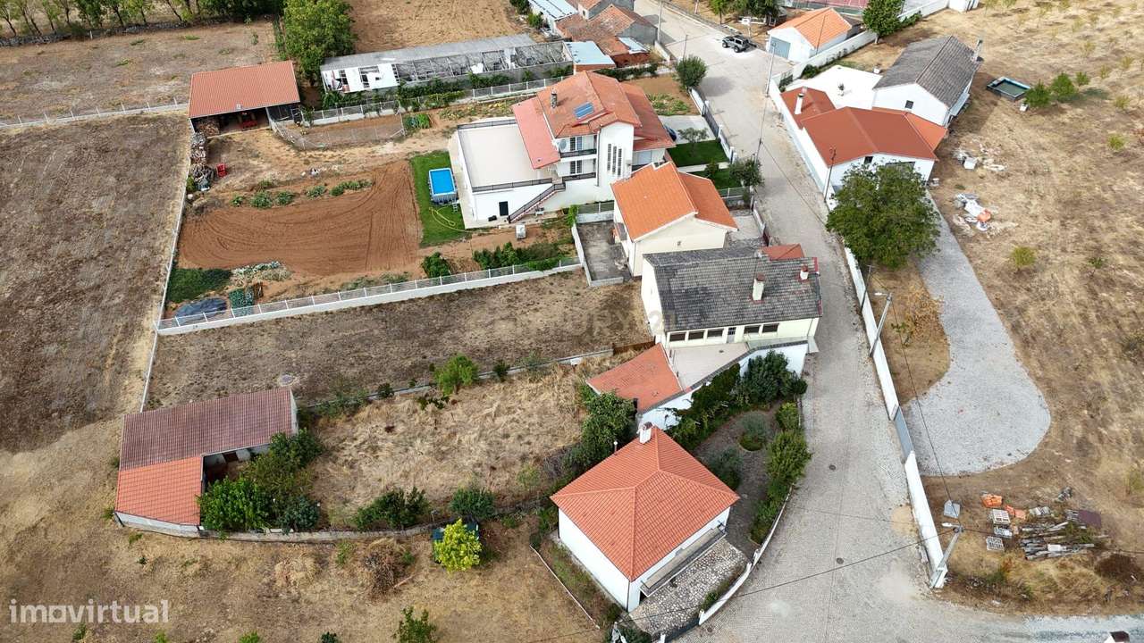 Moradia T4 com Terreno - Salsas - Bragança - Grande imagem: 5/41