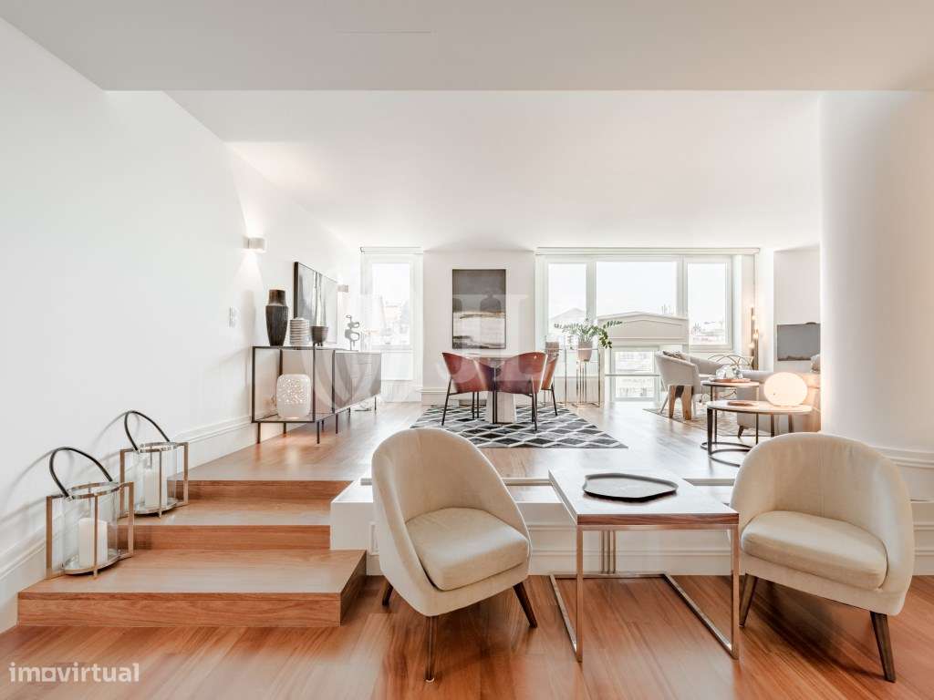 Apartamento T3 com dois lugares de garagem em Aliados, Porto-8