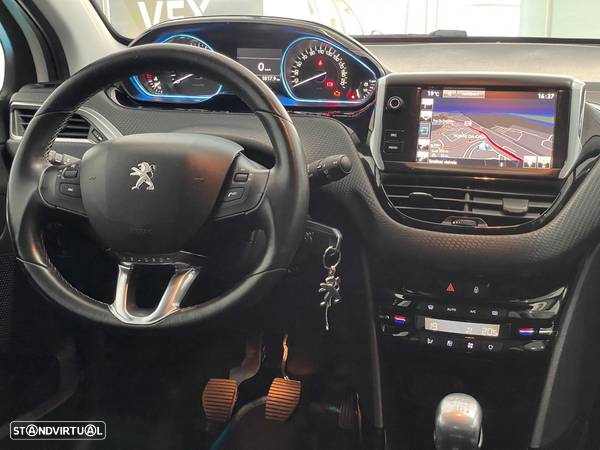 Peugeot 2008 1.2 PureTech Allure Grip Control - 28