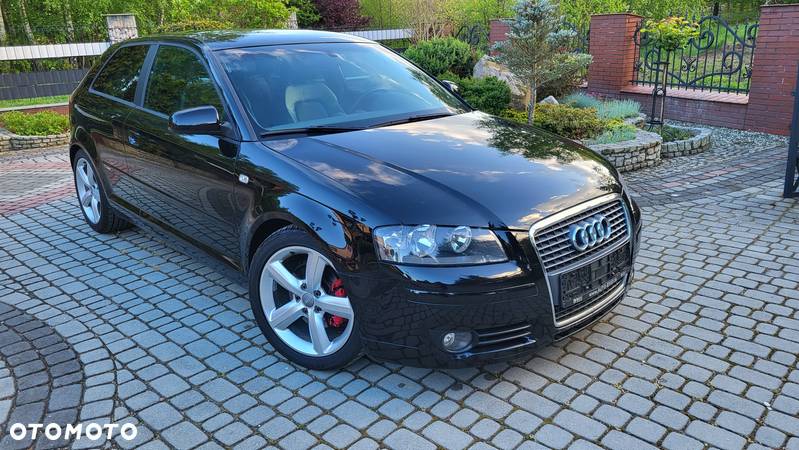 Audi A3 1.6 FSI Ambition - 1