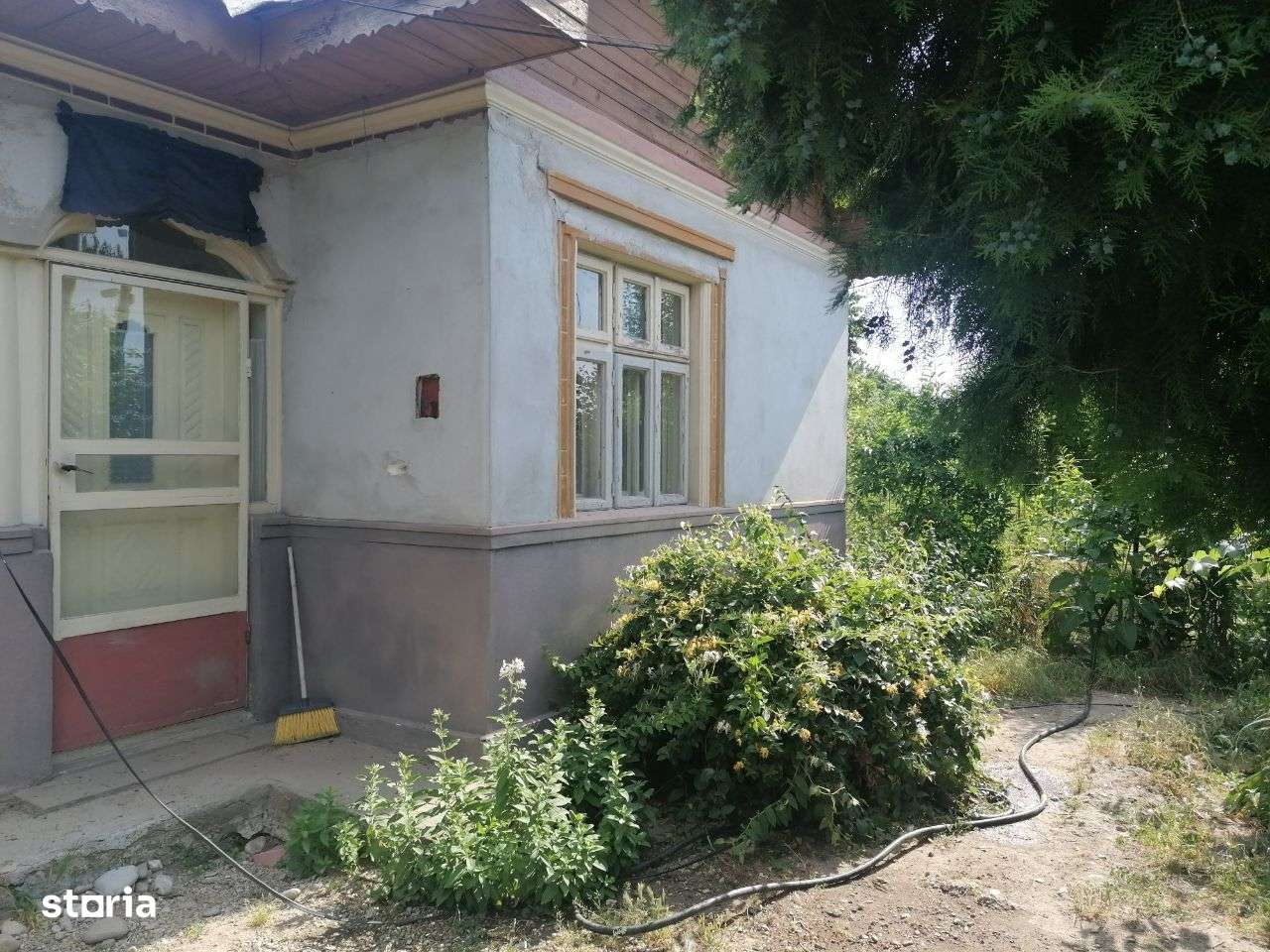 Vand casa batraneasca cu teren 2200 mp, Tantava, aproape de București - Imagine principală: 1/8