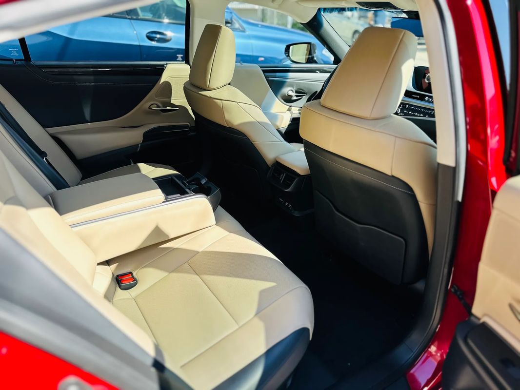 Lexus Seria ES 300h Luxury Line - 35