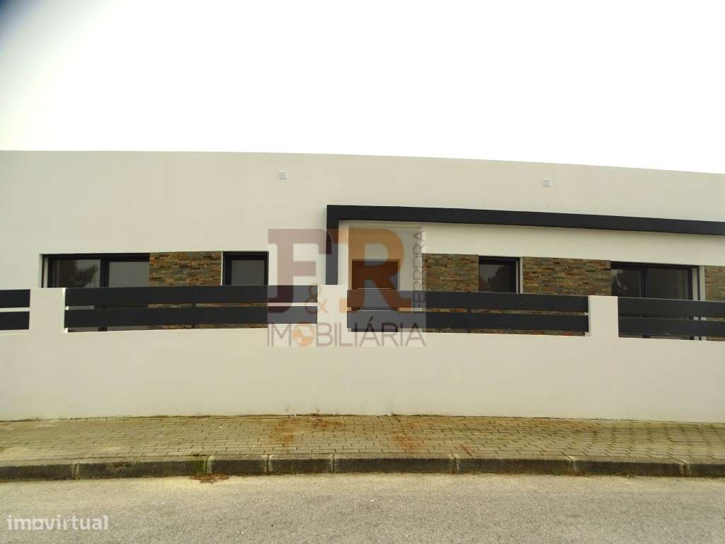 Moradia Térrea 'PRONTA'T3 com Garagem e Piscina Quinta do Anjo, Pal...-0