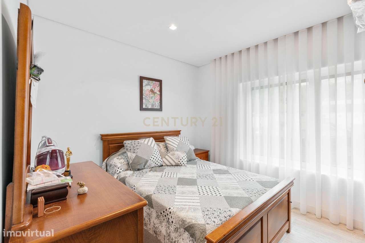 MORADIA Isolada com entradas Independentes.-20