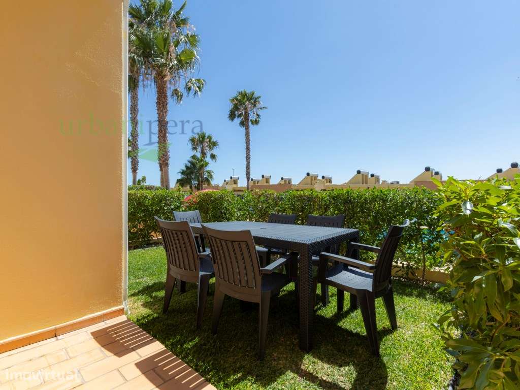 Apartamento T2 frente piscina-28