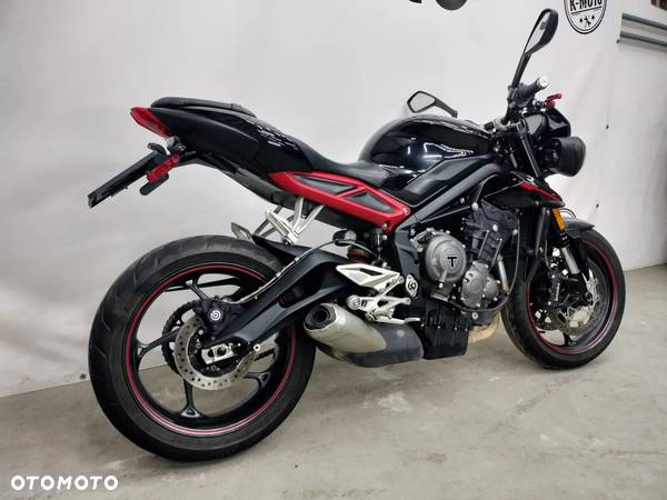 Triumph Street Triple - 8