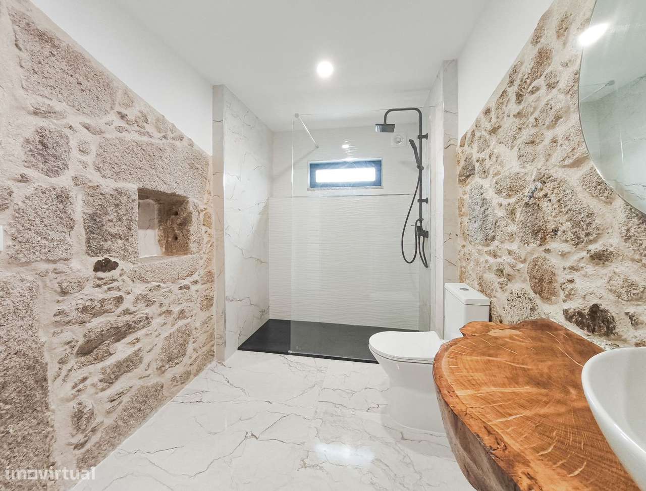 Moradia isolada T2 com jardim em Vila de Punhe-5