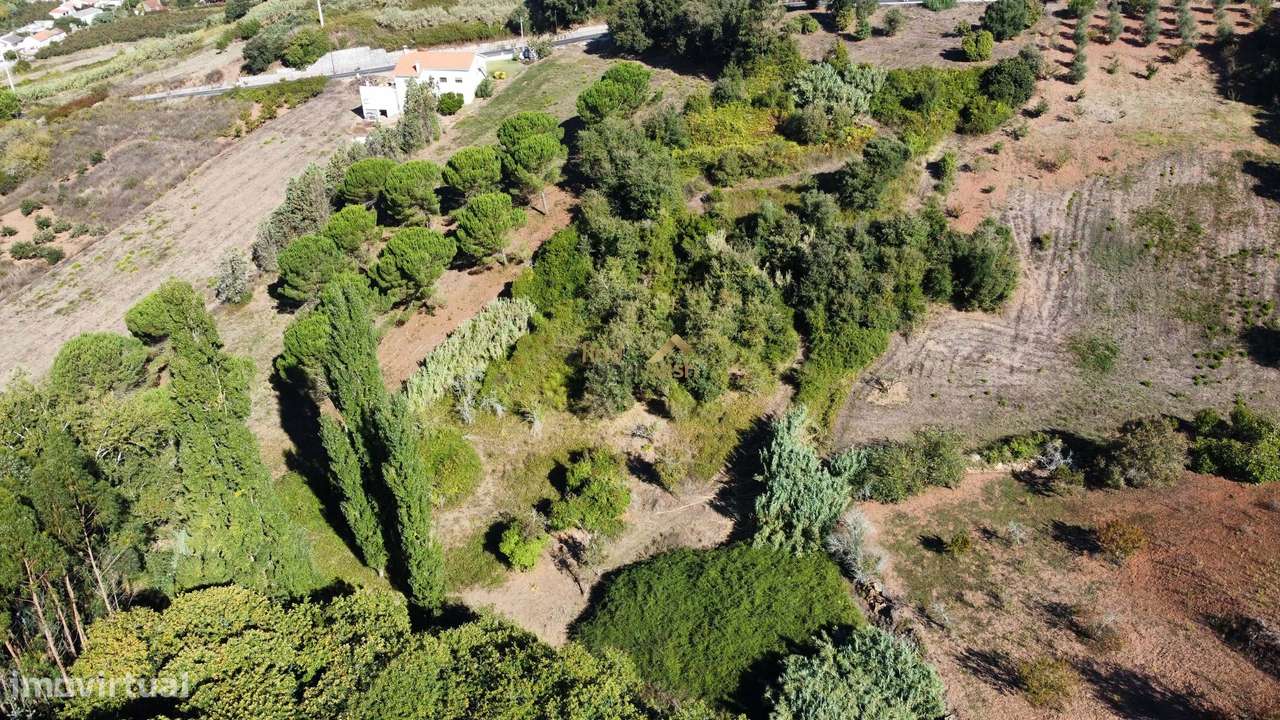 Terreno Rústico com 14.290 m² | Excelente Localização e Potencial-10