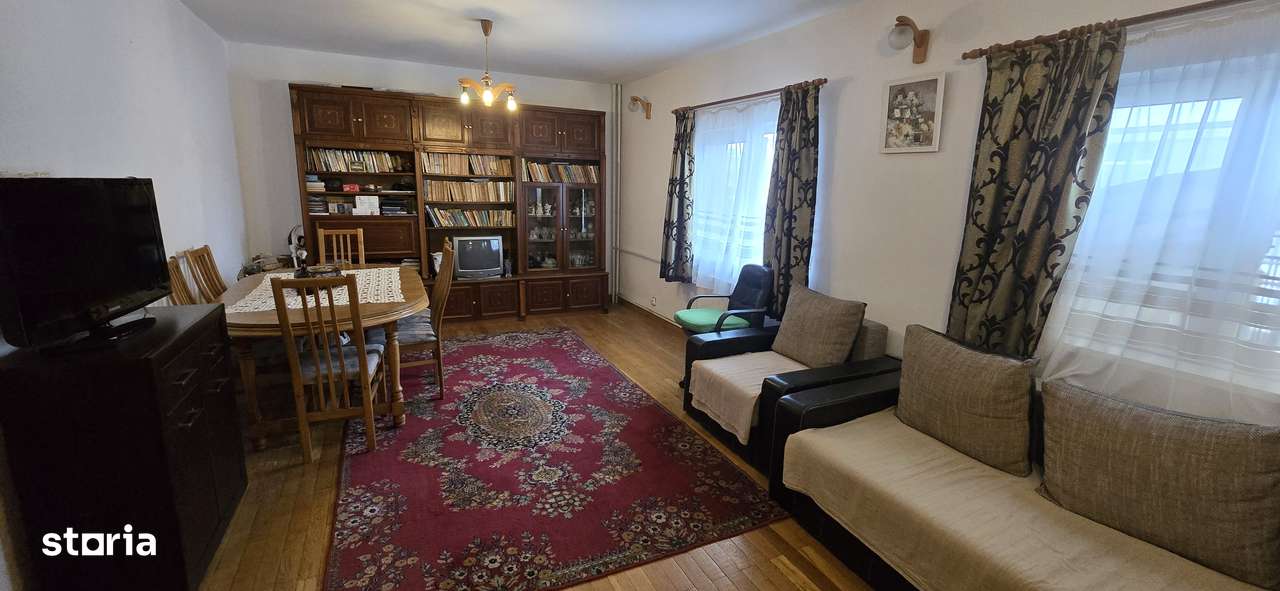 Vila Eforie Nord D+P+2+M zona Mirage Spa aproape de mare - Imagine principală: 1/7