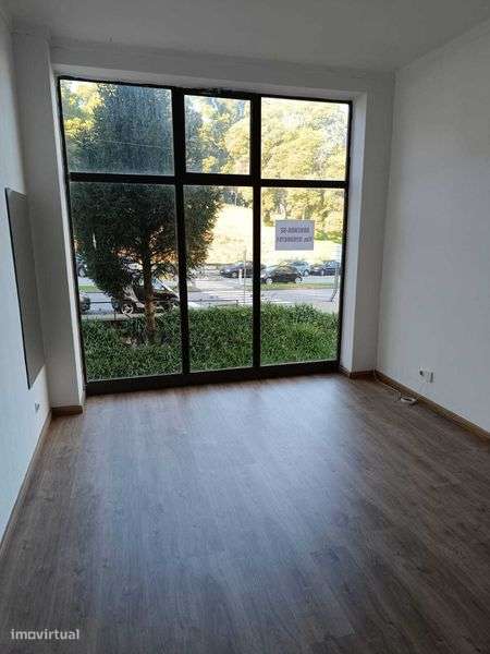 Arrendo Loja no Centro de Valença - Grande imagem: 4/8