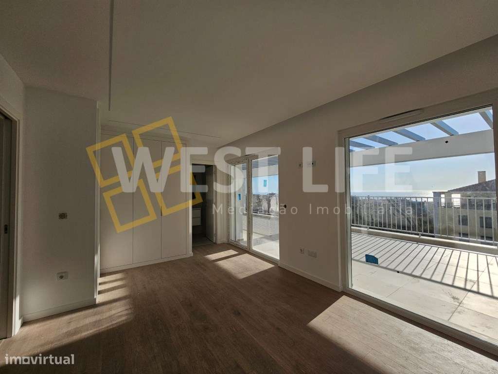 Penthouse T3 com 3 suítes e terraço com magnifica VISTA MAR - Ericeira-16